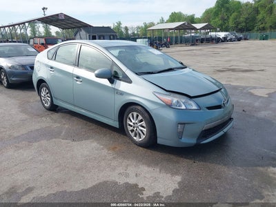 TOYOTA PRIUS PLUG-IN 2013