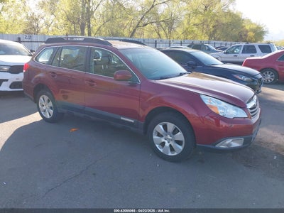 SUBARU OUTBACK 2012