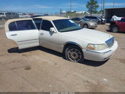 LINCOLN TOWN CAR 2006
