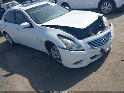 INFINITI Q40 2015
