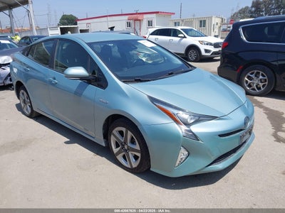 TOYOTA PRIUS 2016