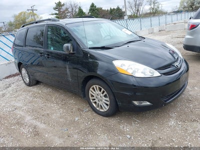TOYOTA SIENNA 2010