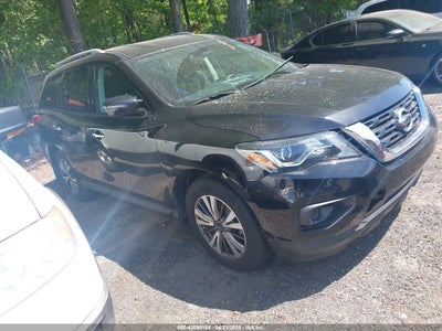 NISSAN PATHFINDER 2017