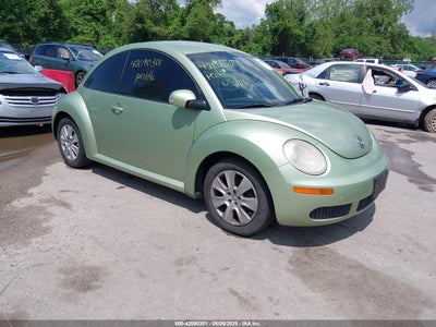 VOLKSWAGEN NEW BEETLE 2008