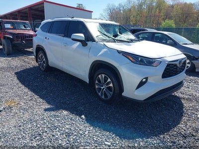 TOYOTA HIGHLANDER 2023