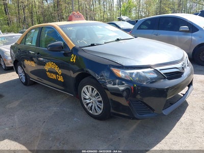 TOYOTA CAMRY 2013