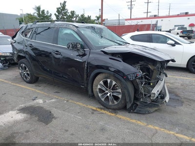 TOYOTA HIGHLANDER 2021