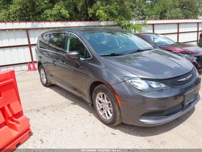 CHRYSLER VOYAGER 2022