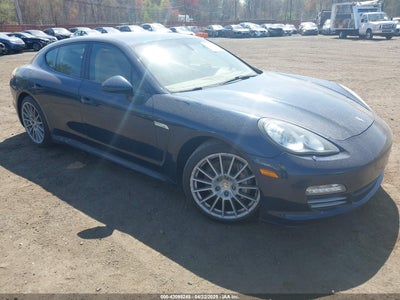 PORSCHE PANAMERA 2011