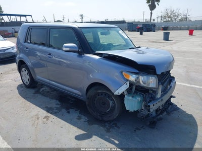 SCION XB 2012
