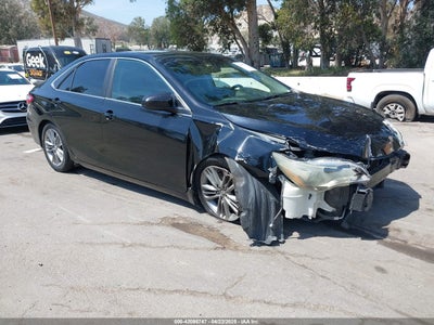 TOYOTA CAMRY 2015
