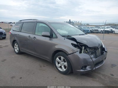 TOYOTA SIENNA 2011