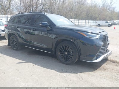 TOYOTA HIGHLANDER 2023