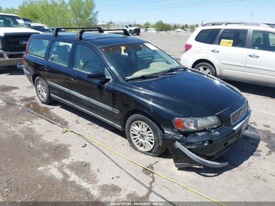 VOLVO V70 2004