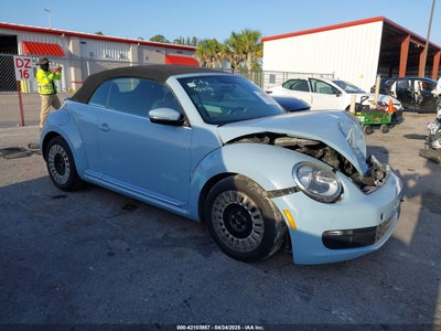 VOLKSWAGEN BEETLE 2013