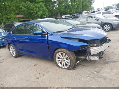 CHRYSLER 200 2015