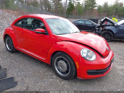 VOLKSWAGEN BEETLE 2012