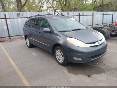 TOYOTA SIENNA 2009