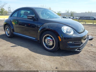 VOLKSWAGEN BEETLE 2016