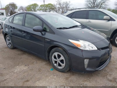 TOYOTA PRIUS 2015