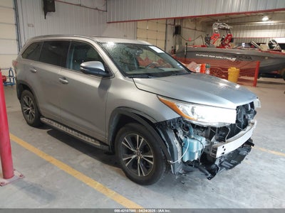 TOYOTA HIGHLANDER 2016