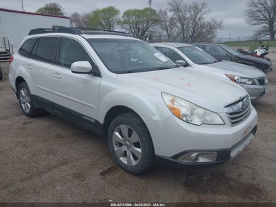 SUBARU OUTBACK 2012