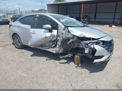 NISSAN VERSA 2023