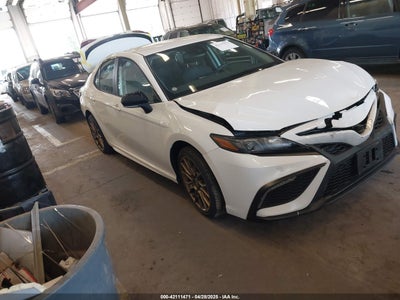 TOYOTA CAMRY HYBRID 2024