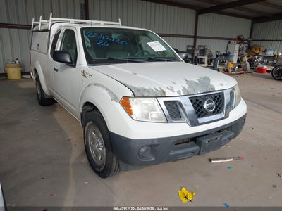 NISSAN FRONTIER 2017