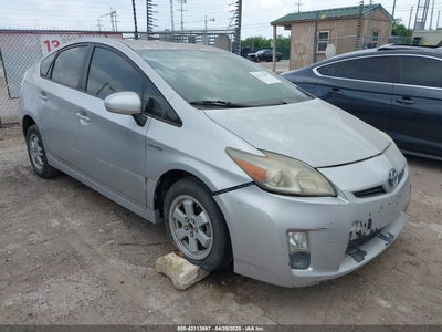 TOYOTA PRIUS 2010
