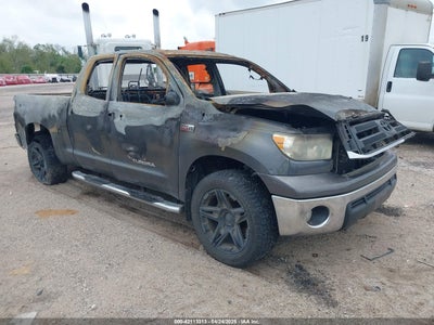 TOYOTA TUNDRA 2013