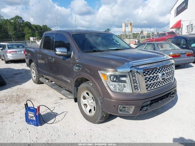 NISSAN TITAN 2017