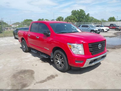 NISSAN TITAN 2021