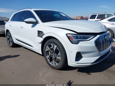 AUDI E-TRON 2021
