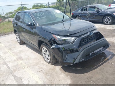 TOYOTA RAV4 2024