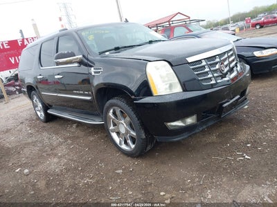 CADILLAC ESCALADE ESV 2009
