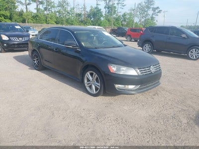 VOLKSWAGEN PASSAT 2012