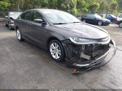 CHRYSLER 200 2015