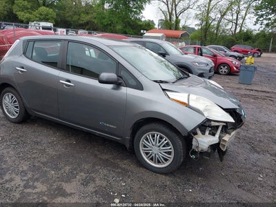 NISSAN LEAF 2015