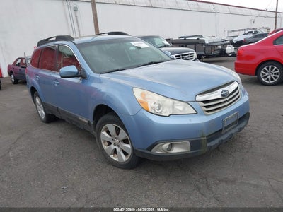 SUBARU OUTBACK 2011