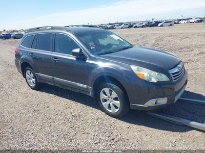 SUBARU OUTBACK 2011