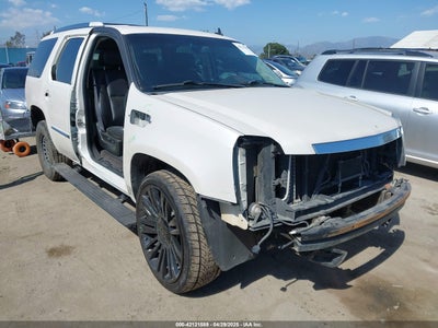 CADILLAC ESCALADE 2011