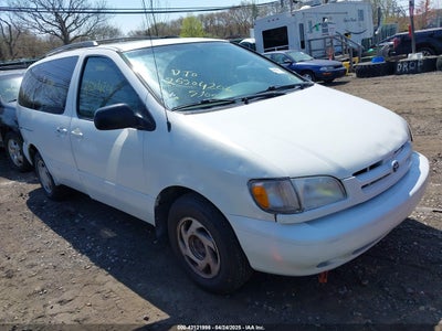 TOYOTA SIENNA 2000