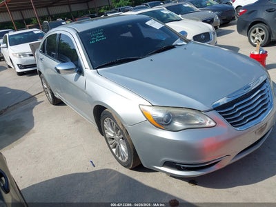 CHRYSLER 200 2012