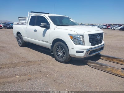 NISSAN TITAN 2020