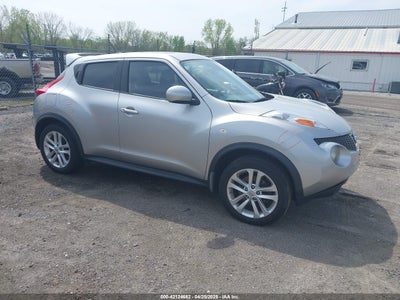 NISSAN JUKE 2011