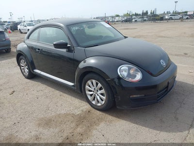 VOLKSWAGEN BEETLE 2015
