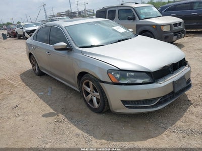 VOLKSWAGEN PASSAT 2013