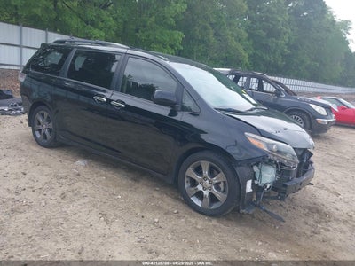 TOYOTA SIENNA 2015