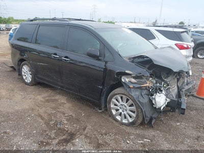 TOYOTA SIENNA 2015